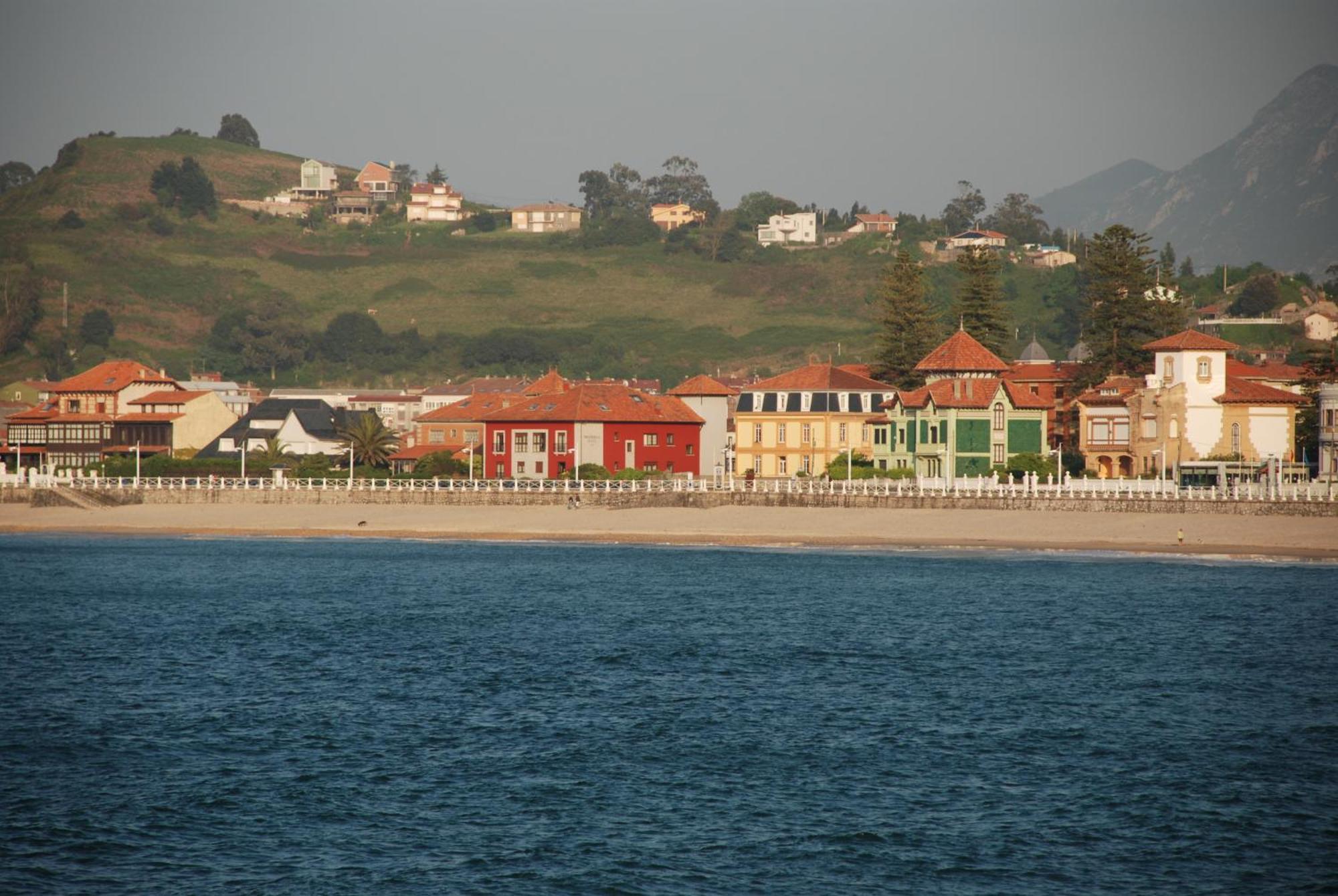 Hotel Ribadesella Playa ภายนอก รูปภาพ